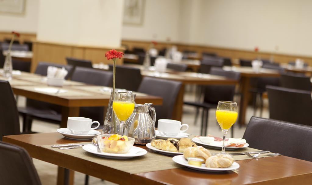 Hotel Praga 4*