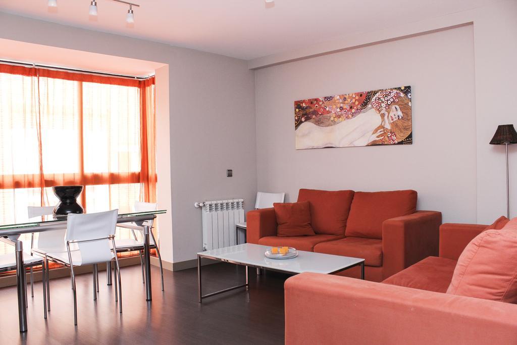 Calle Jose Apartment *