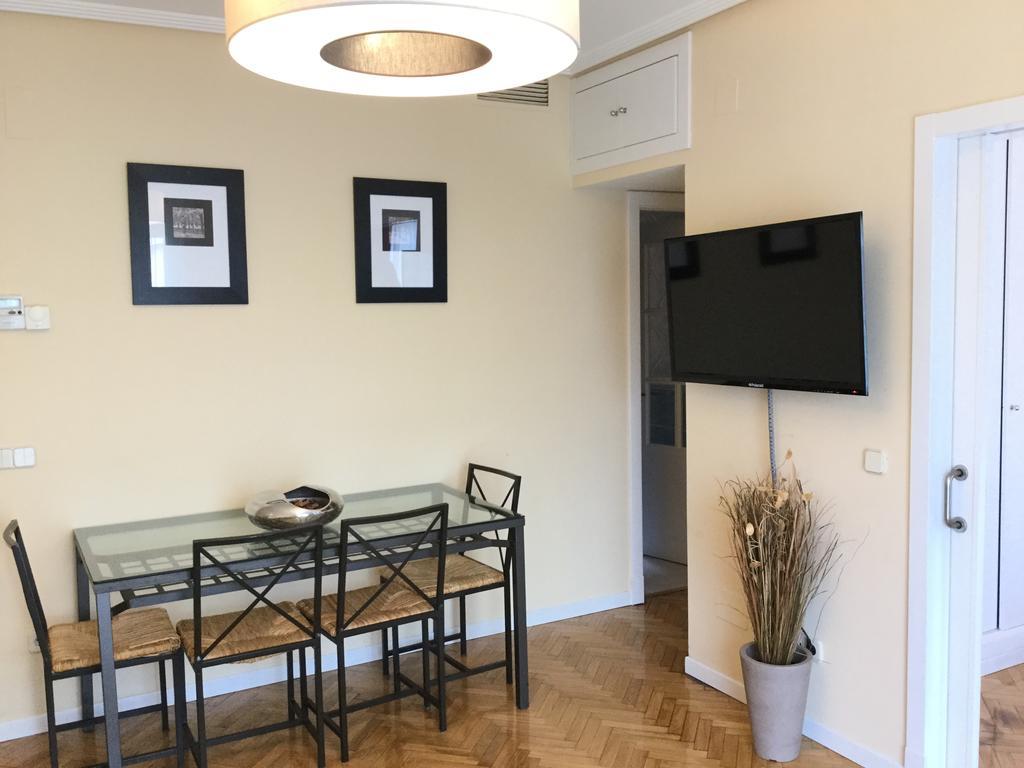 Apartment Vazquez De Mella By Forever Madrid