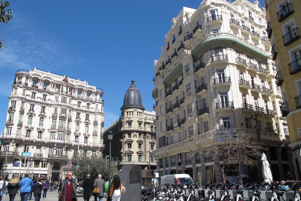 Gran Via Sol Montera Parking Gratis Apartment Madrid