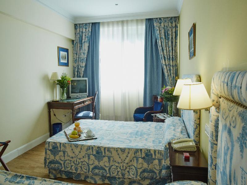 Hotel Osuna