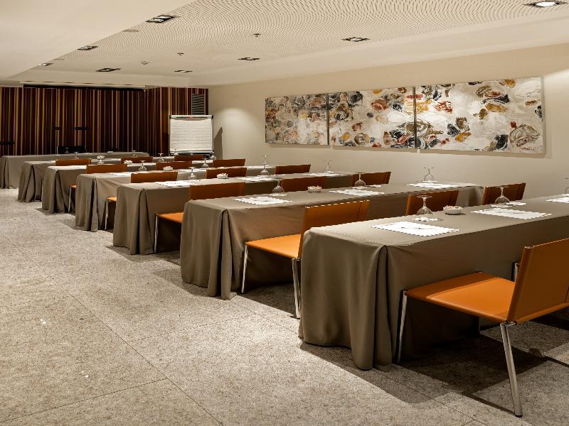 Catalonia Plaza Mayor Hotel
