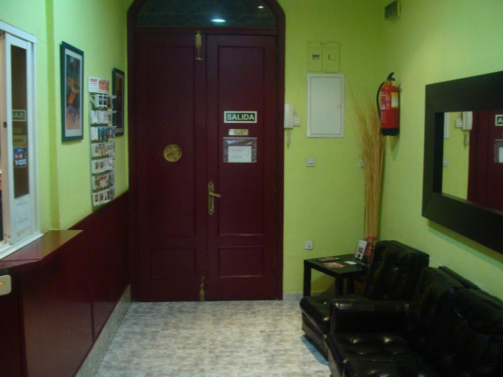 Inter Puerta Del Sol Pensión 3*