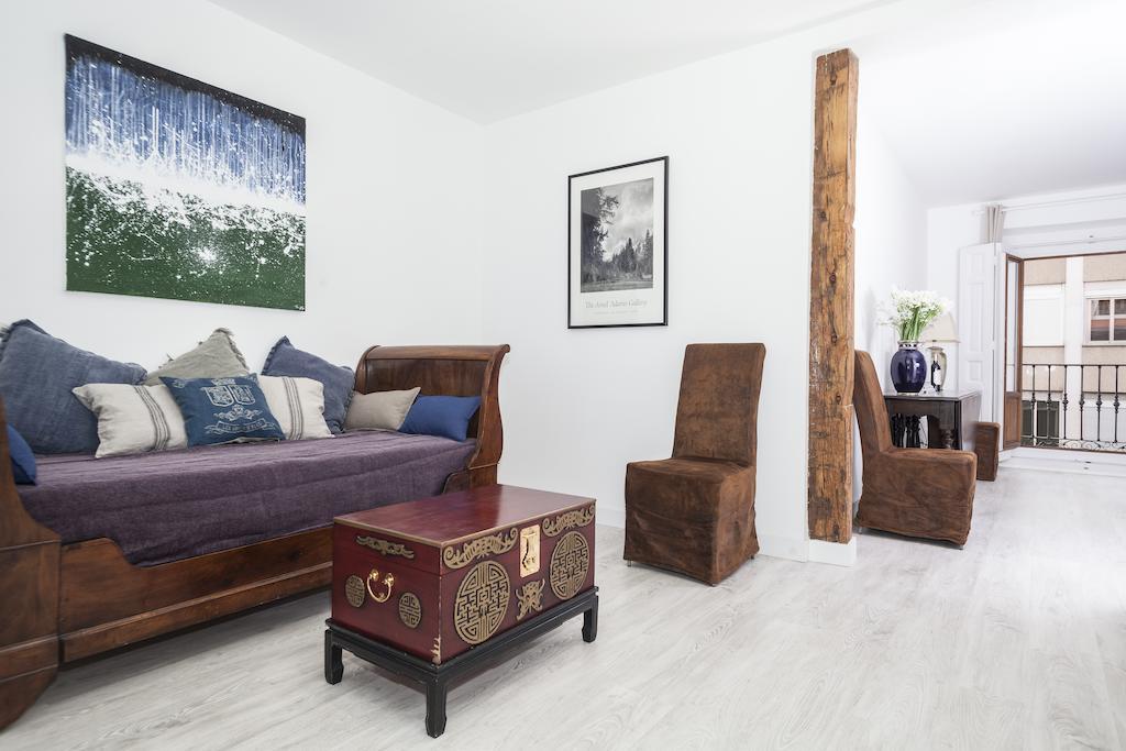 Apartment Fuencarral 100 *