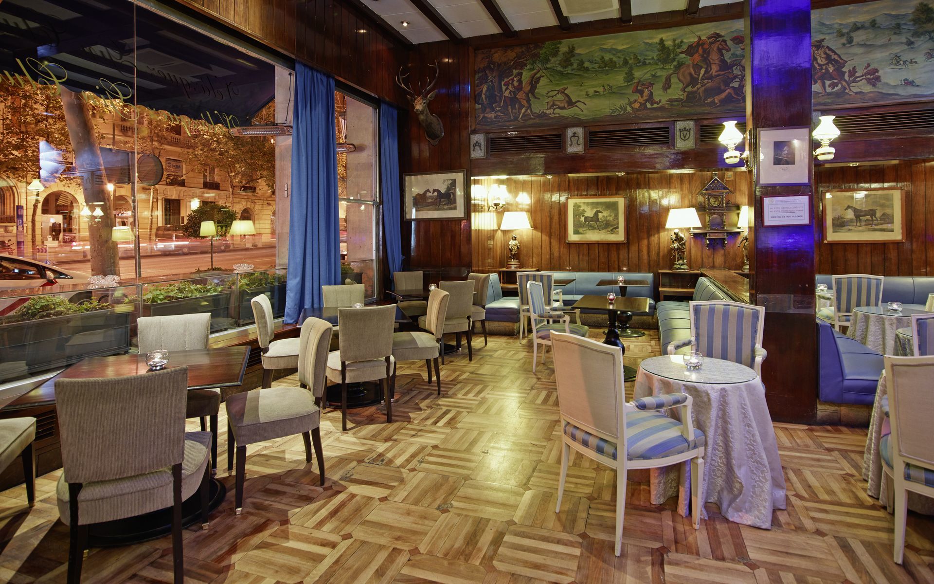 Hotel Bless - The Leading Of The World