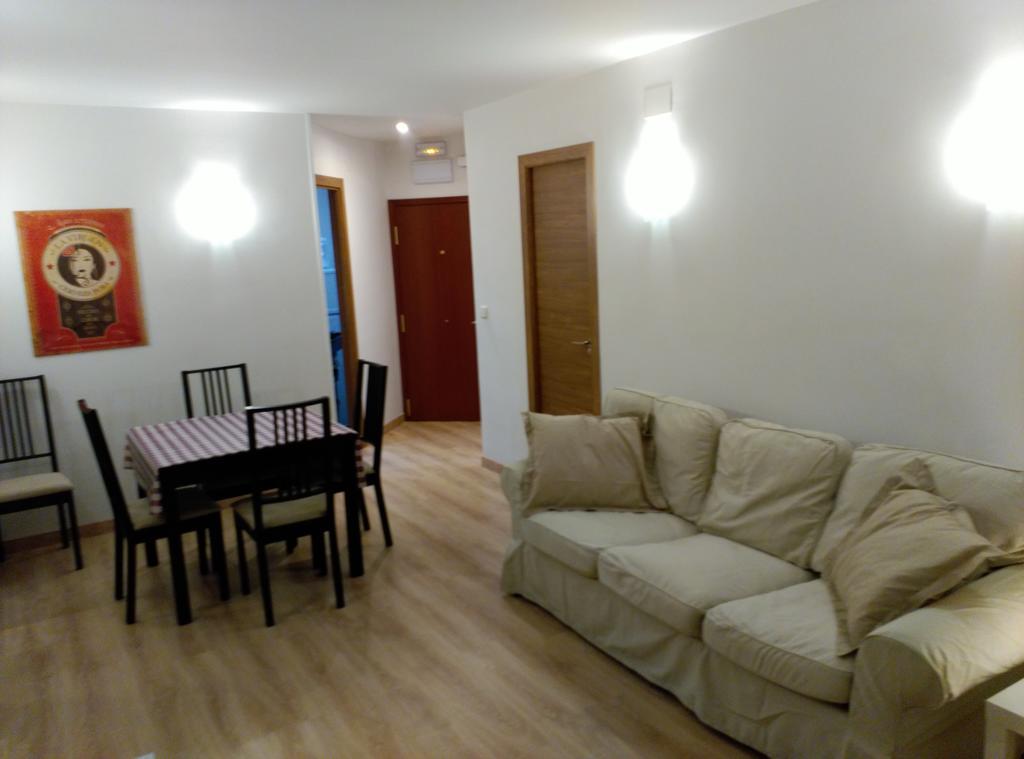 Rent 5 Madrid