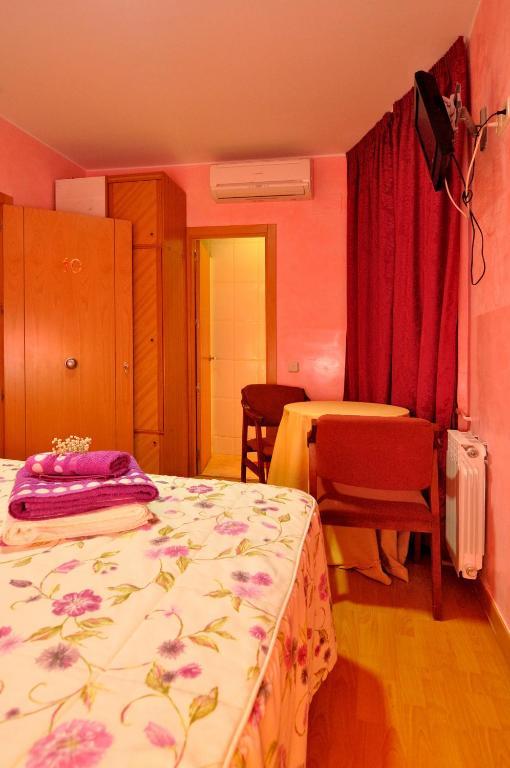Hostel Far Plaza Mayor