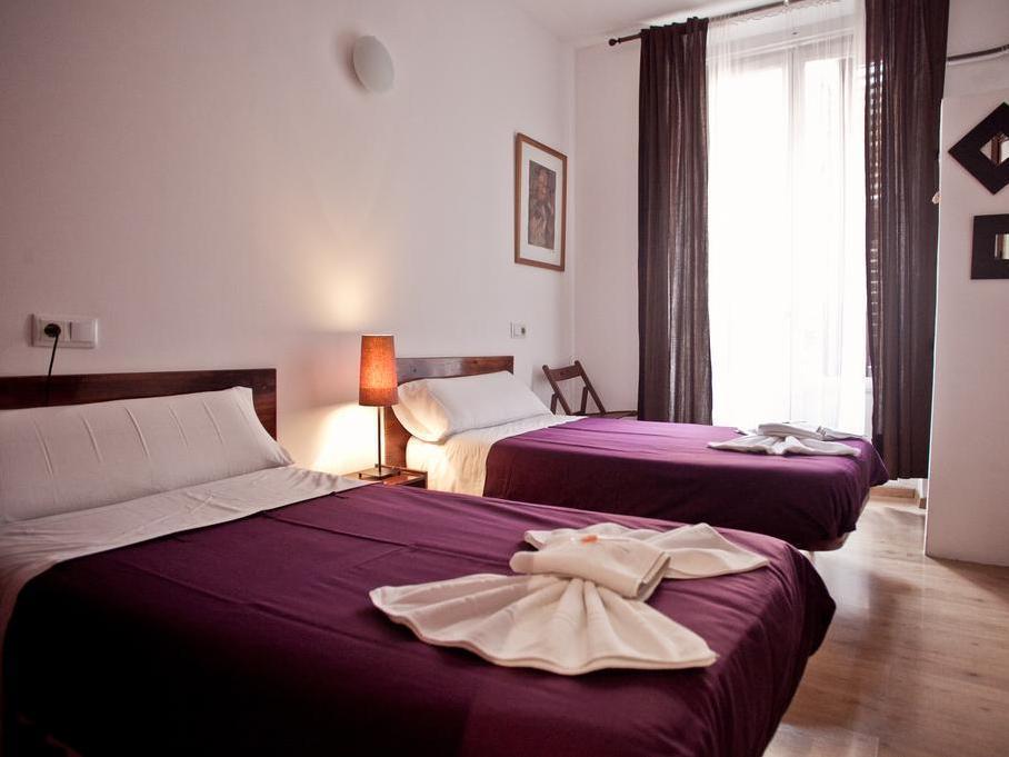 Hostel A Nuestra Senora De La Paloma Madrid