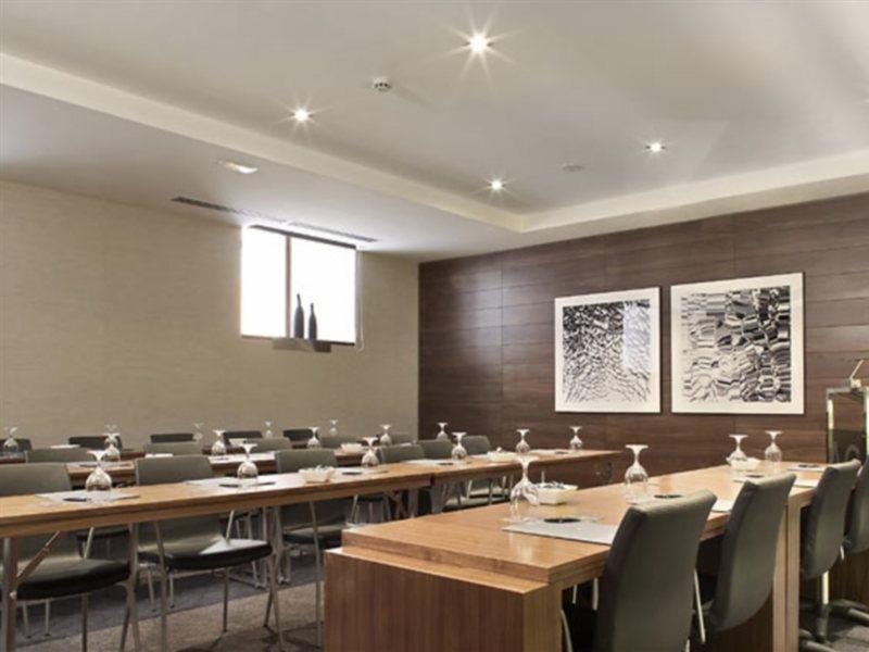 Ac Recoletos By Marriott Hotel