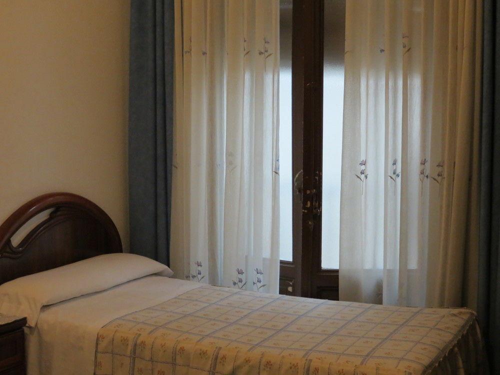 Palacios Fuencarral Guest house