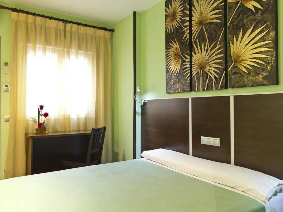 Avenida Barajas Gæstehus 3*