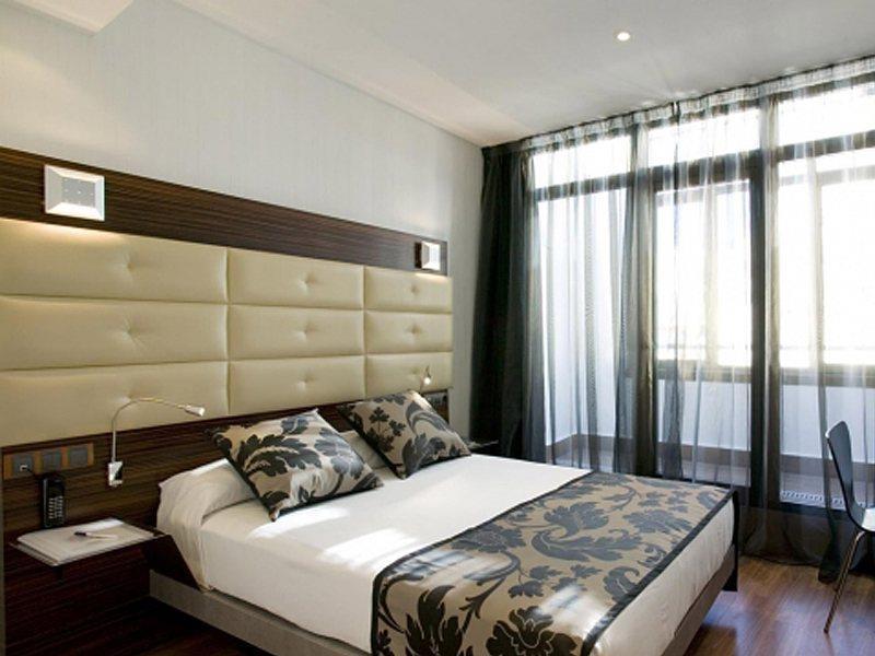 Petit Palace Cliper-gran Via 3*