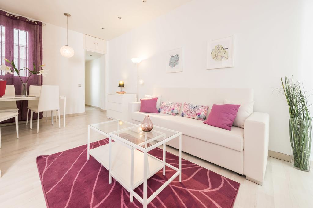 Canal De Isabel Ii Apartment