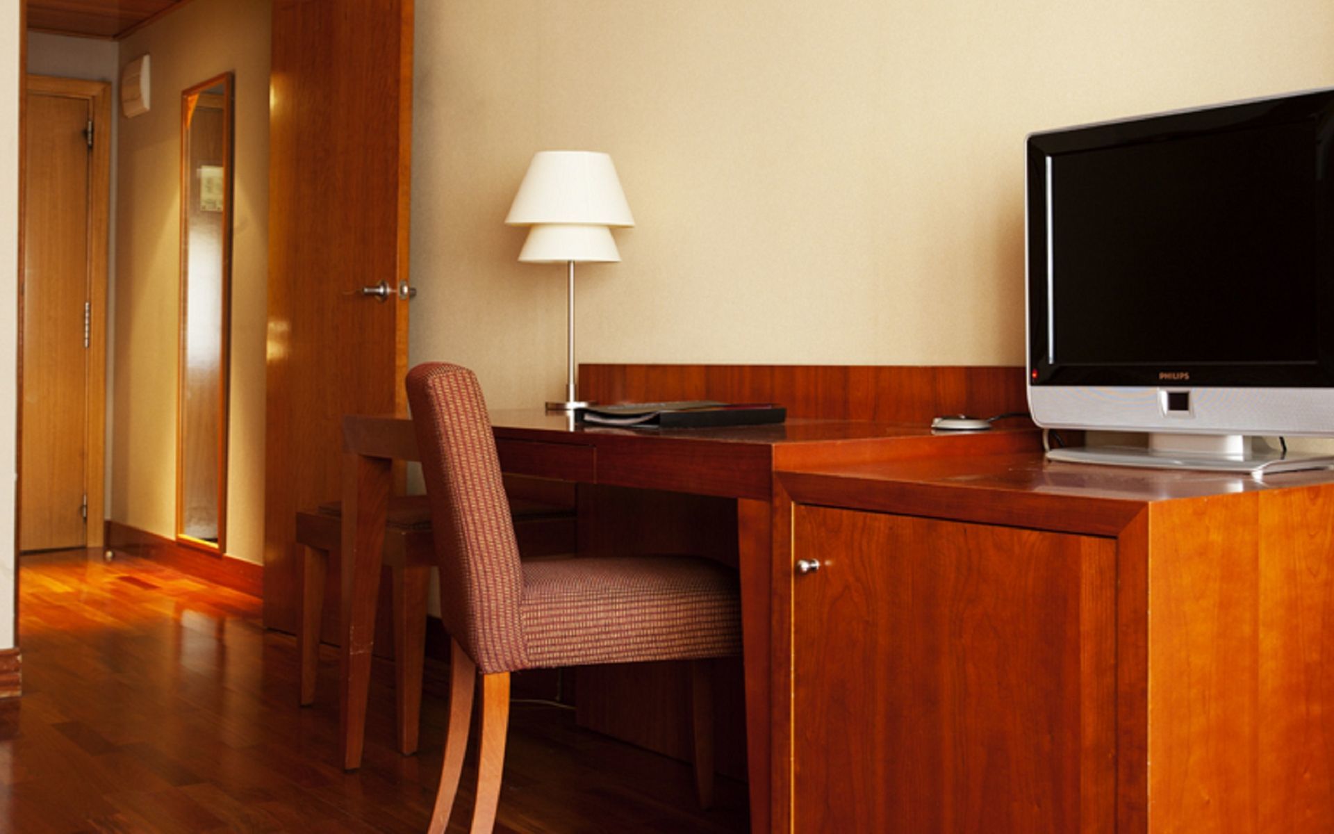 Nh Collection Colon Hotel 4*