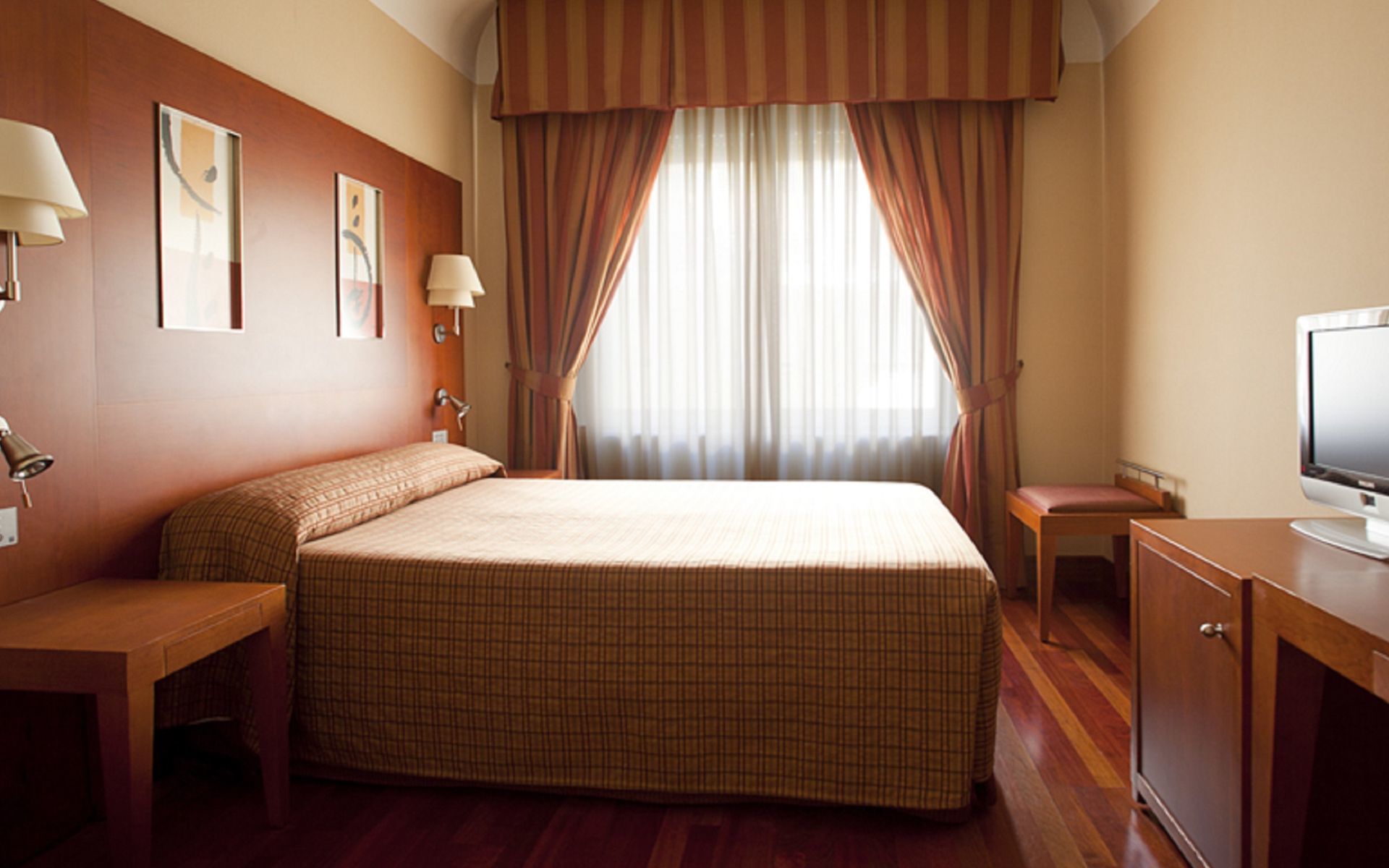 Nh Collection Colon Hotel