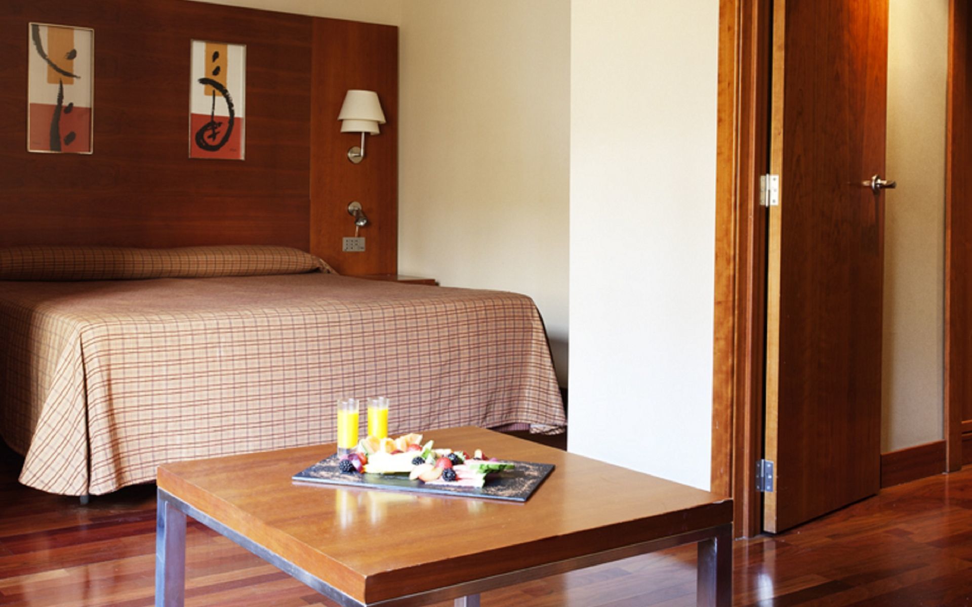 Nh Collection Colon Hotel 4*