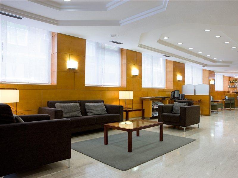 Nh Zurbano Hotel