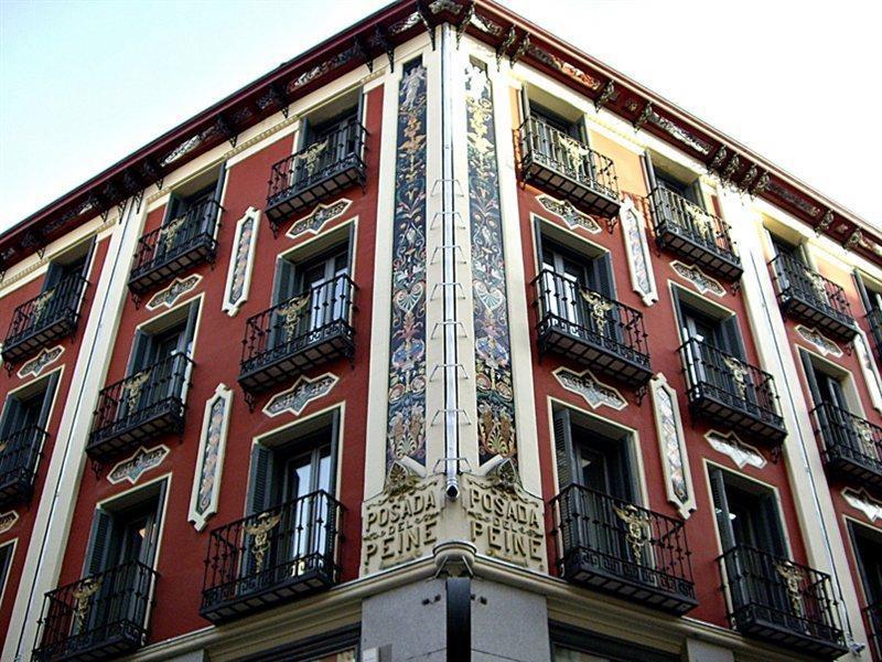 Petit Palace Del Peine Hotel