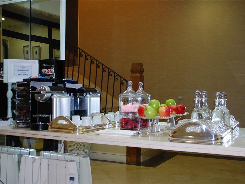 Tgh Gran Via Aparthotel 3*