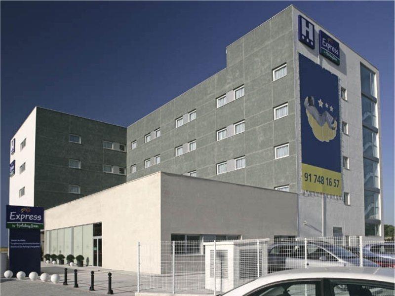 Aeropuerto T1 T2 T3 3* Madri
