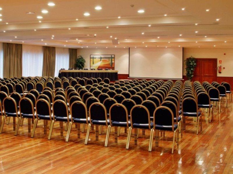 Melia Barajas 4* Madri