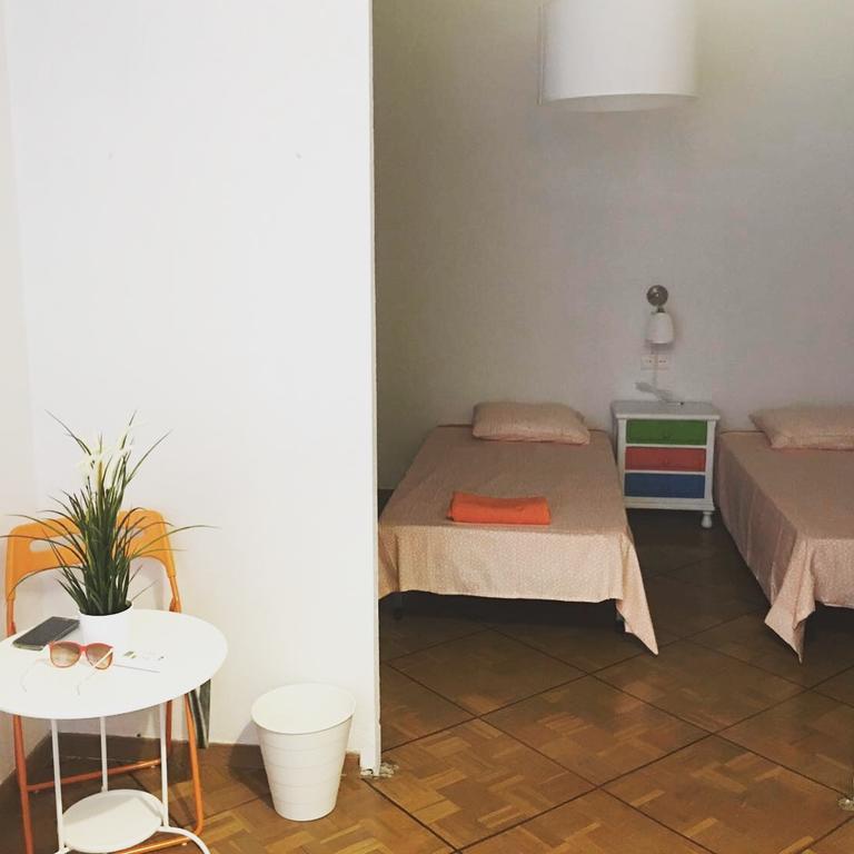 Hostel Barbieri Sol *