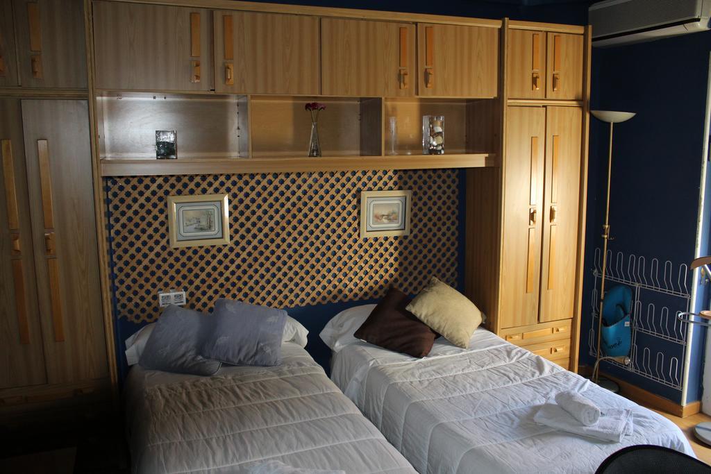 Guest house Casa De Huespedes Lourdes *