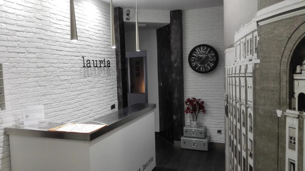 Lauria