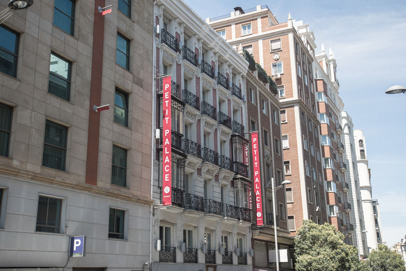 Petit Palace Plaza Espana Hotel 4*