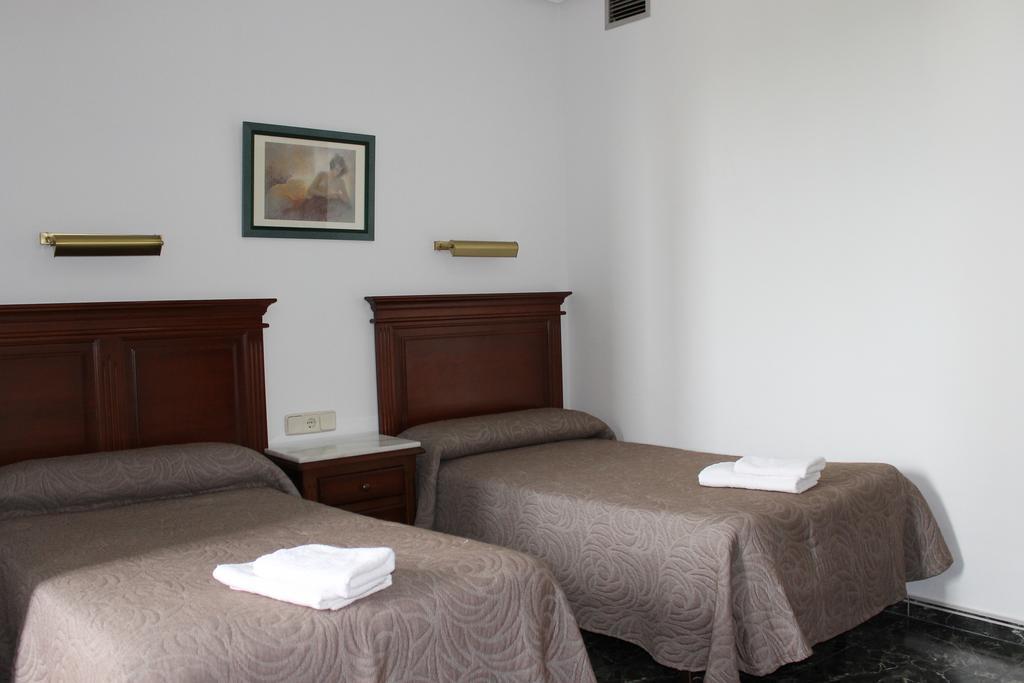 Guest house Conchita Legazpi *