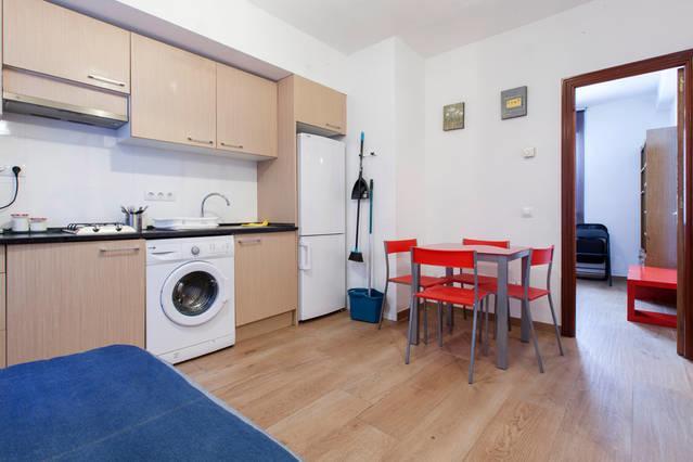 Apartment Mercado Anton Martin Madrid