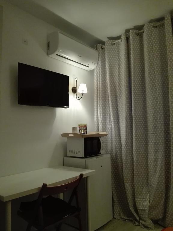 Casa De Huespedes Lourdes Madrid