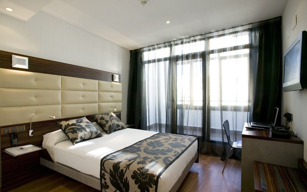 Petit Palace Cliper-gran Via Hotel