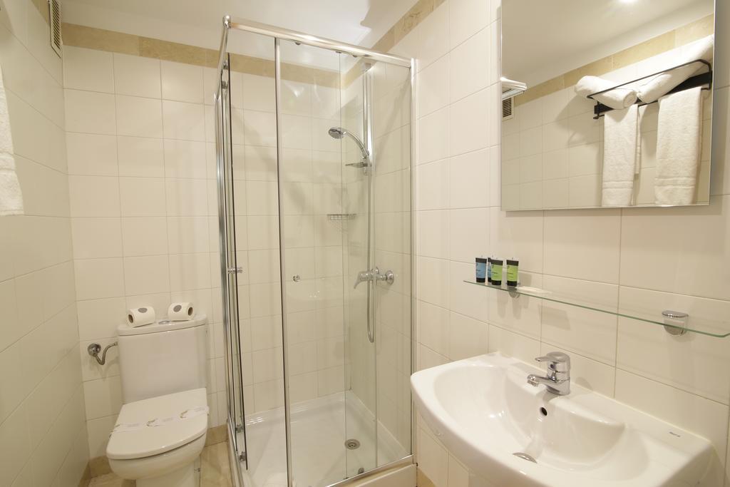 Mercury Apartment *