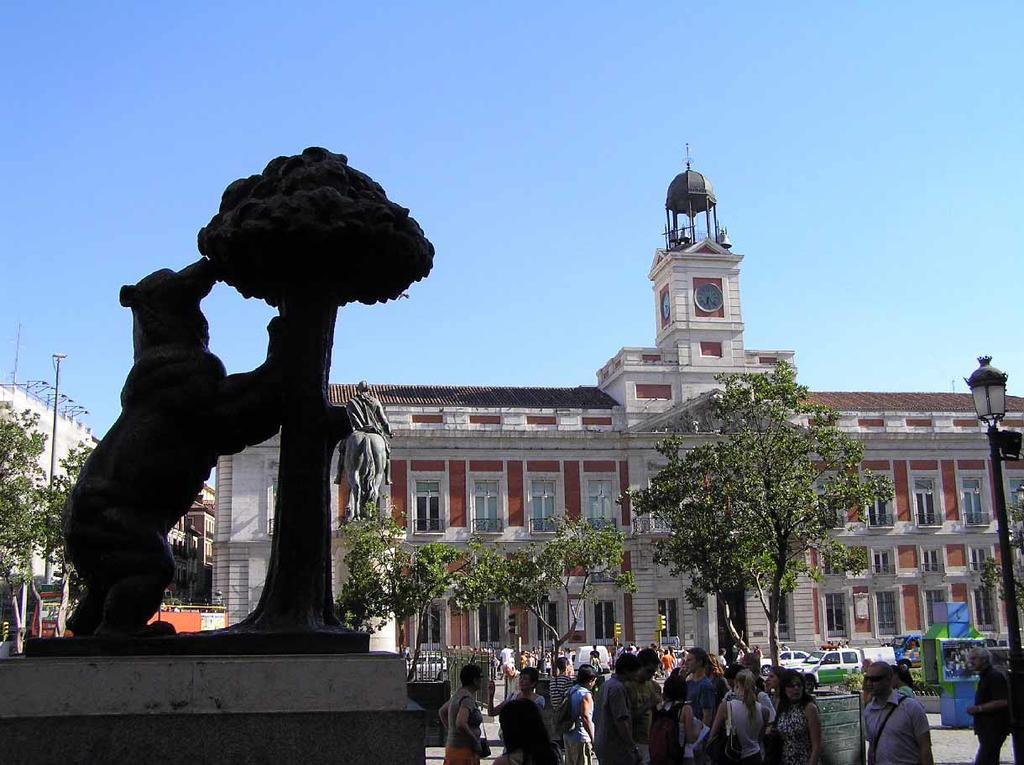 Sol- Carlos V Apartment Madrid