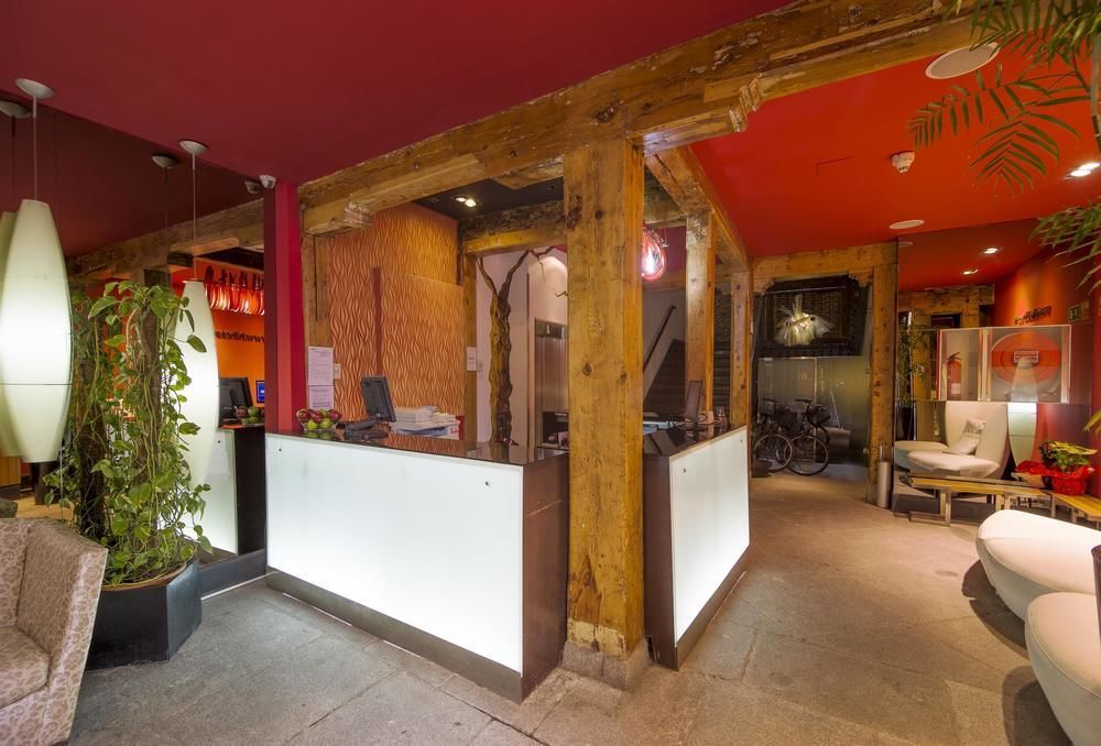 Hotel Petit Palace Del Peine