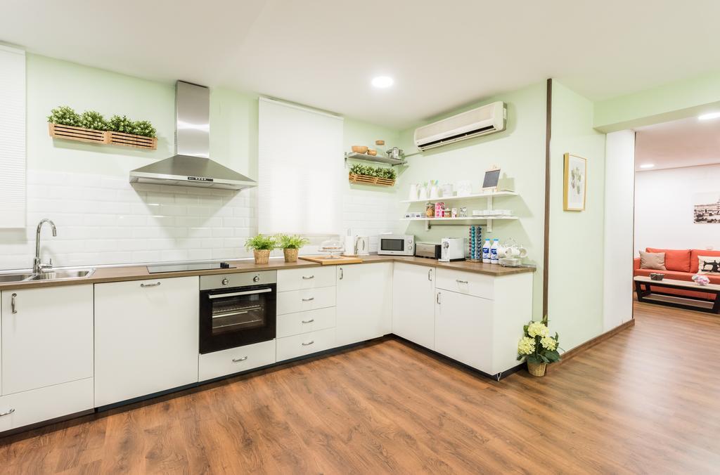 Great Apartment Near Plaza Mayor Large Groups