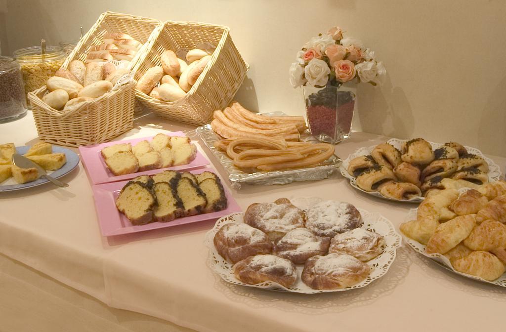 Infanta Mercedes 2* Madrid