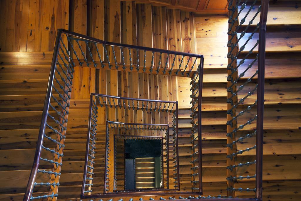 Totem Madrid, A Small Luxury Of The World Hotel