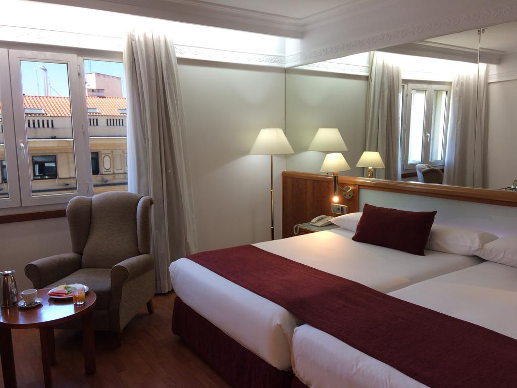 Senator Gran Via 70 Hotel 4*