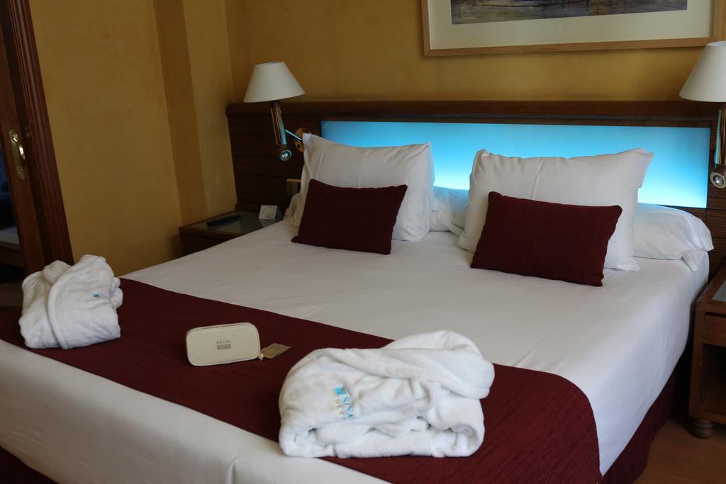 Hotel Senator Gran Via 70