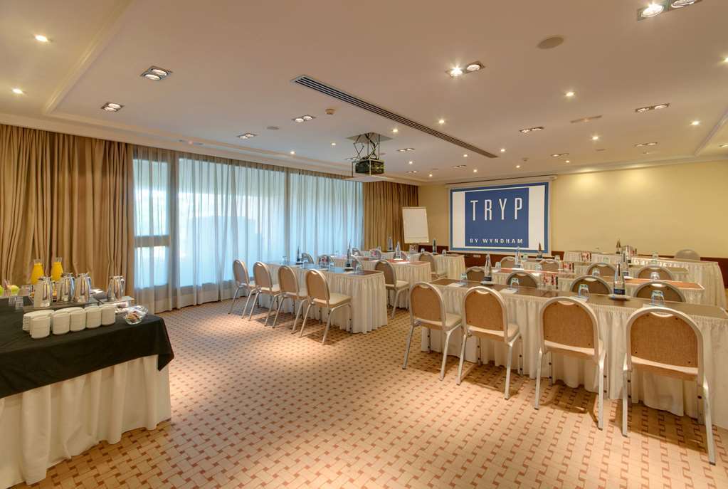 Hotel Alameda Aeropuerto, Affiliated By Melia 4*
