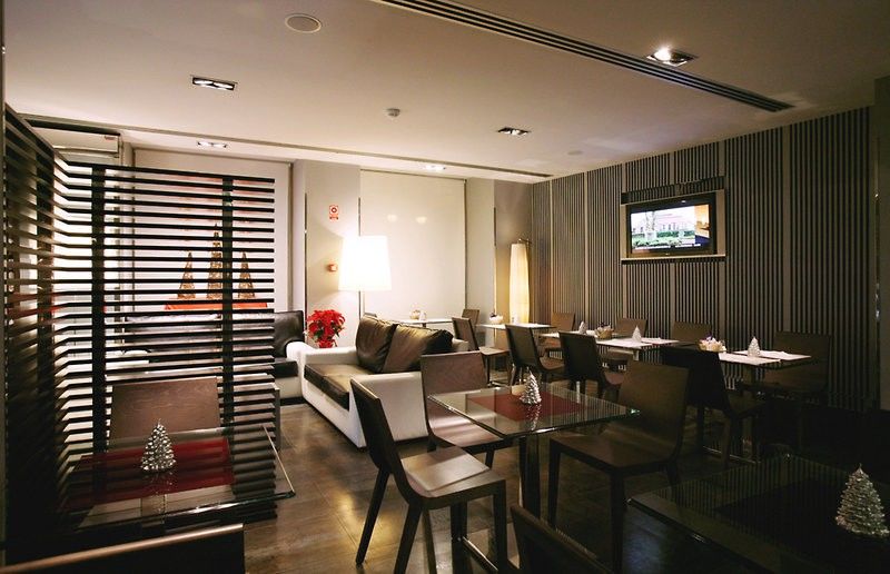 Petit Palace Plaza Espana 4* Madri