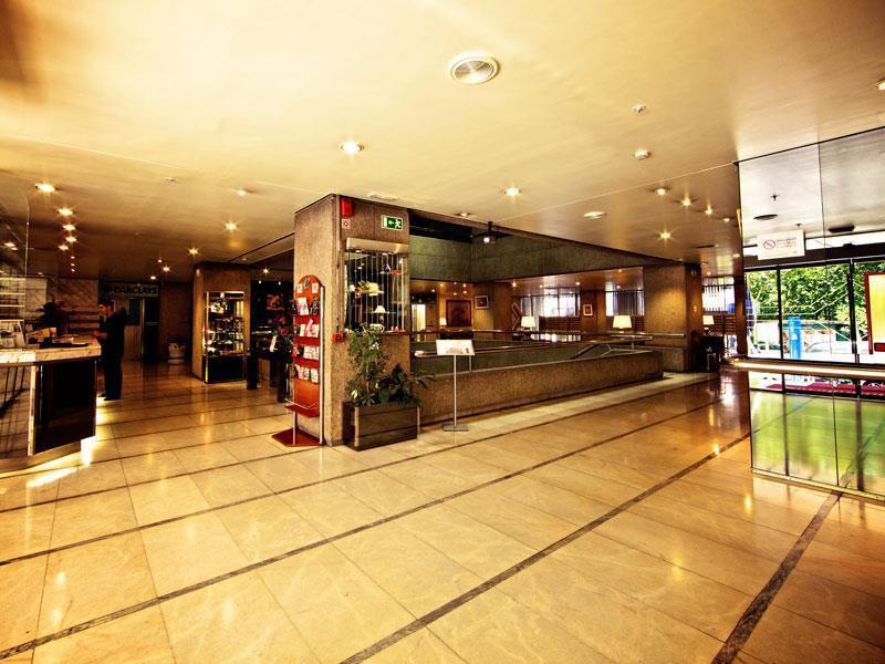 Pierre & Edificio Eurobuilding 2 Apartamento *