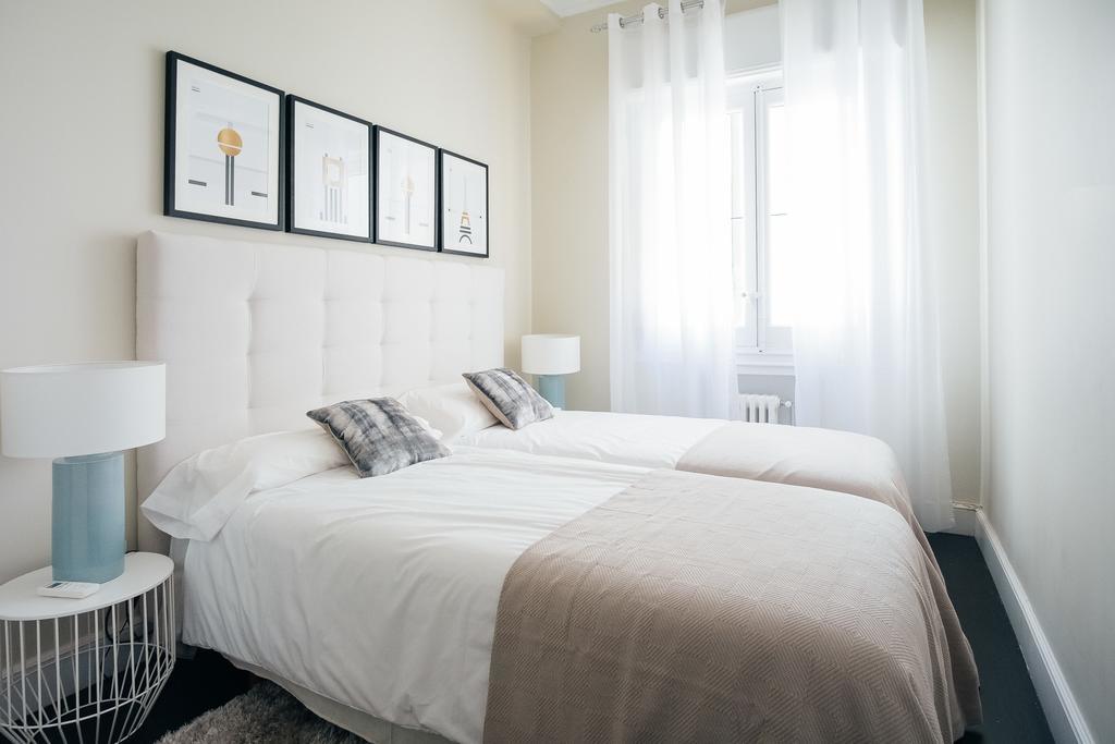 Lejlighed I Salamanca På 220 M². Soveværelser: 4. Private Badeværelser: 3.