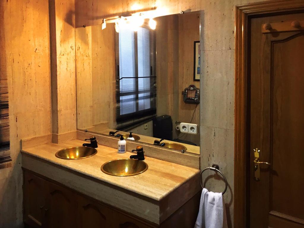 Bookingham ★apartaments & Apartment Madrid