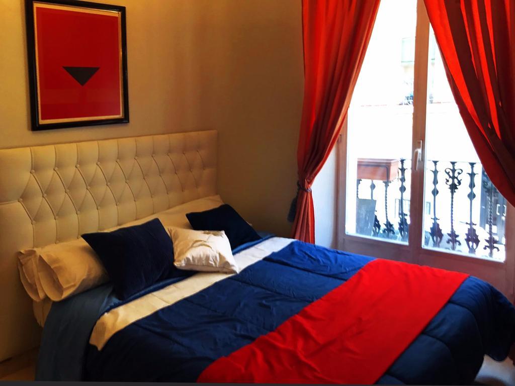Bookingham ★apartaments & Apartment Madrid