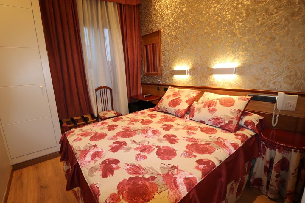 Hispano - Argentino Gran Via 3* Madrid