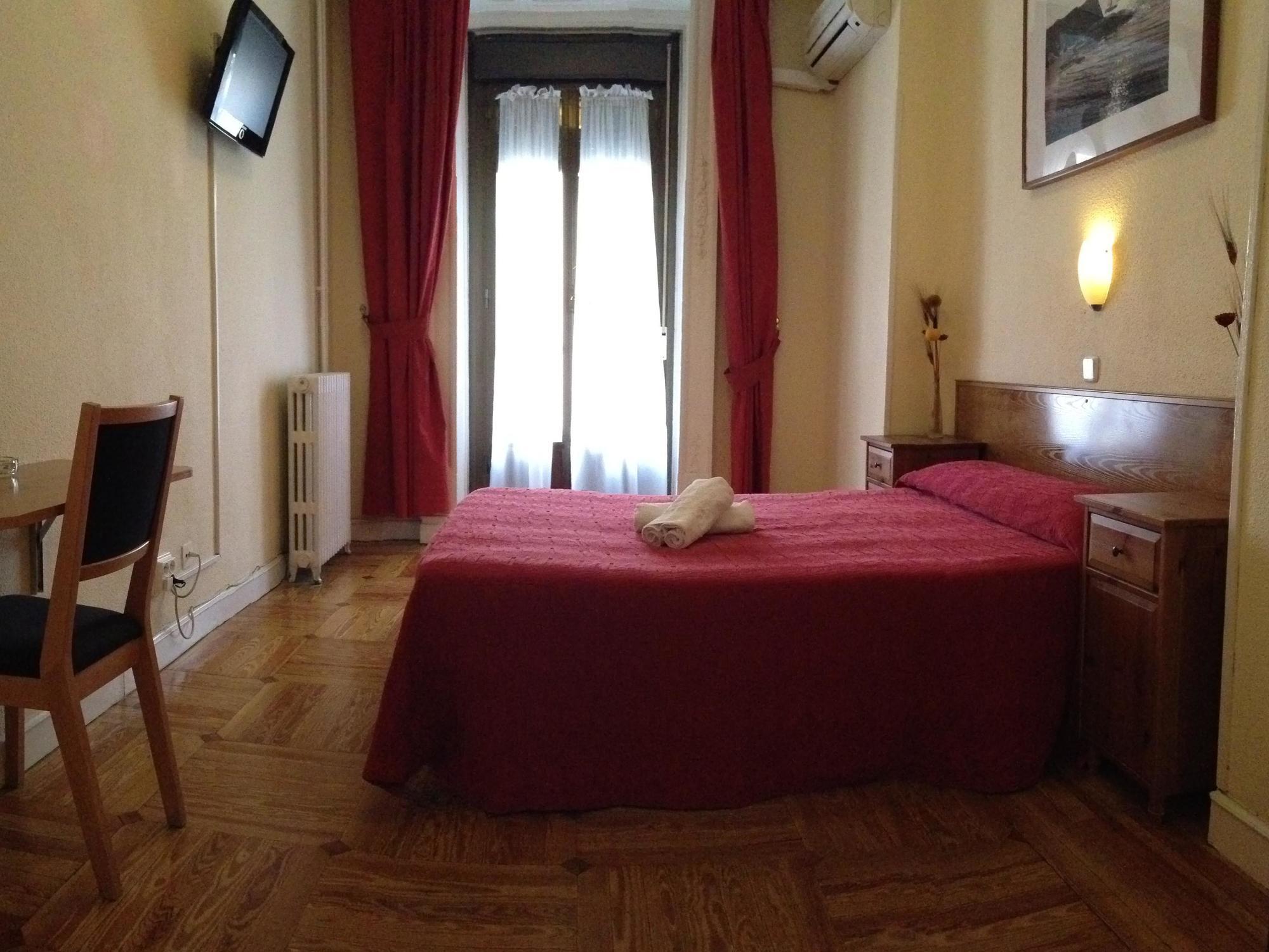 Guest house Aresol 2*