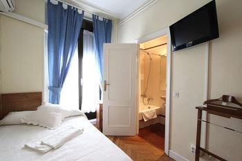 Aresol Guest house Madrid